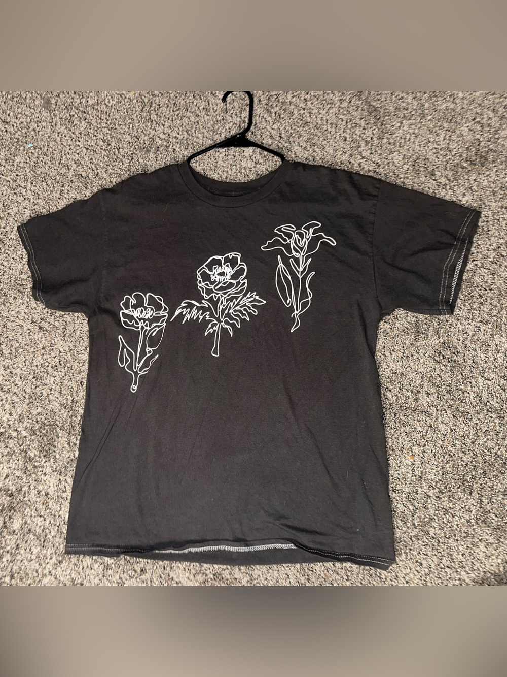 Black Short-Sleeve Floral Outline Graphic Tee